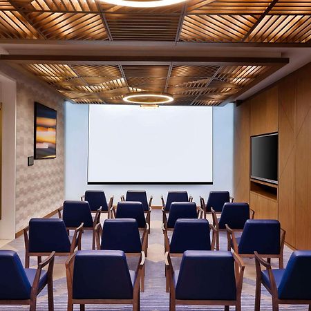Tumbi West Palm Beach Hotel Dubai,Tapestry Collection Hilton Exterior foto