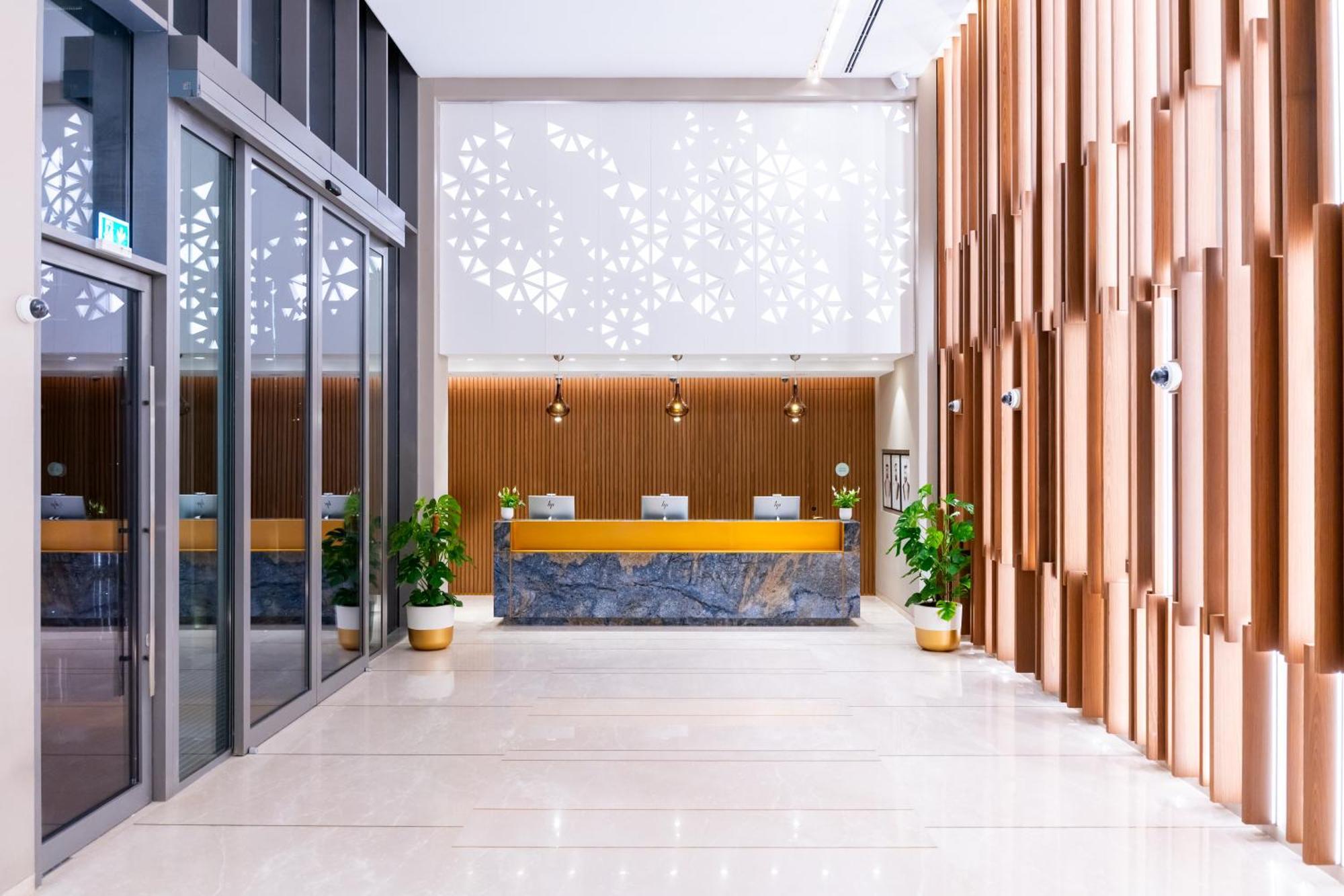 Tumbi West Palm Beach Hotel Dubai,Tapestry Collection Hilton Exterior foto