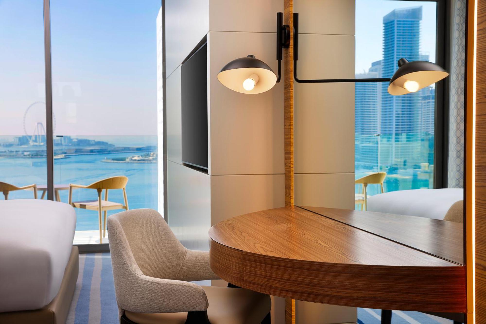 Tumbi West Palm Beach Hotel Dubai,Tapestry Collection Hilton Exterior foto